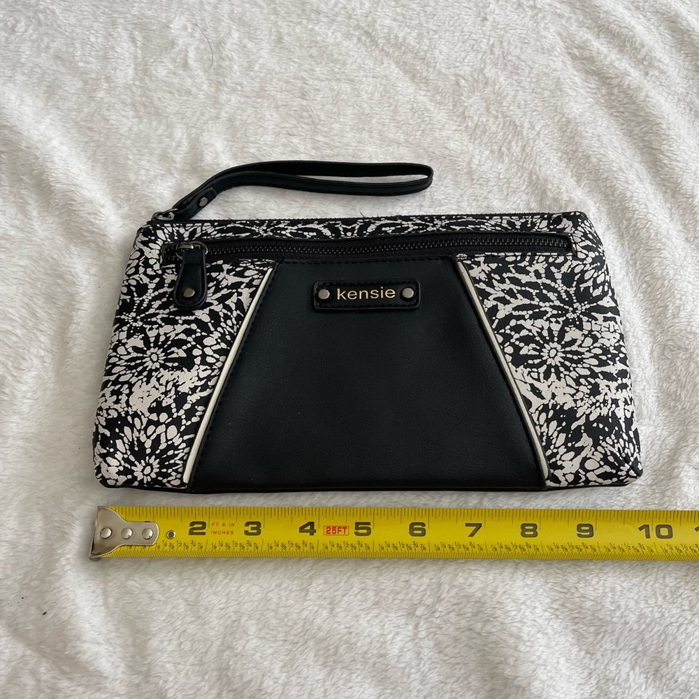 Kensie Wristlet